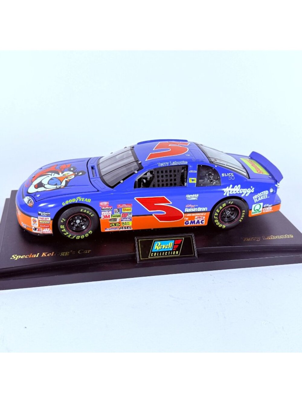 Vintage 97' Revell NASCAR 5 Terry LaBonte Kellogg’s 1:18 Diecast decor nostalgia